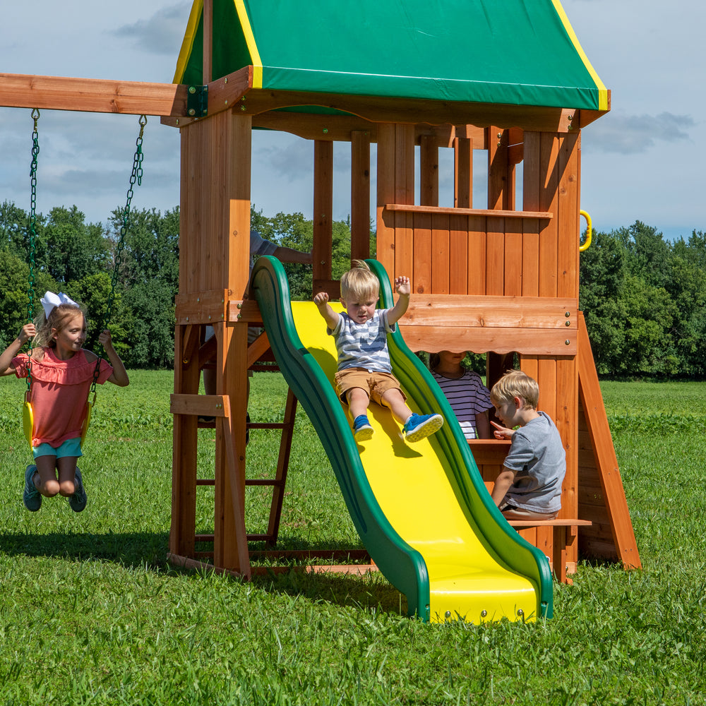 Oakmont cedar best sale wooden swing set